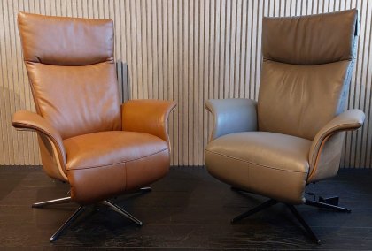 Goodwin - Swivel Chair with Integrated Footstool Goodwin - Swivel Chair with Integrated Footstool