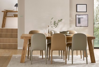 Quinn - Dining Table Quinn - Dining Table