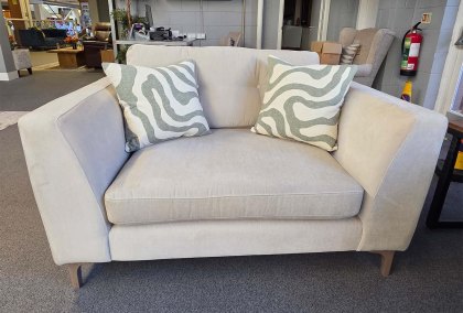 Manor Cuddler Manor Cuddler