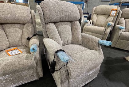 Canterbury - Std Recliner Power Canterbury - Std Recliner Power