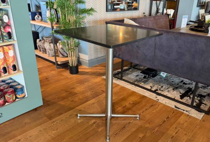 Comiso - Square Bar Table Comiso - Square Bar Table