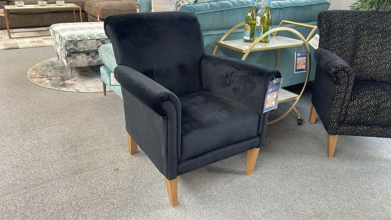 Yeva Accent Chair 1