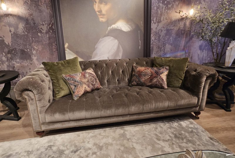 Knightsbridge Sofa - Brindle With Pine